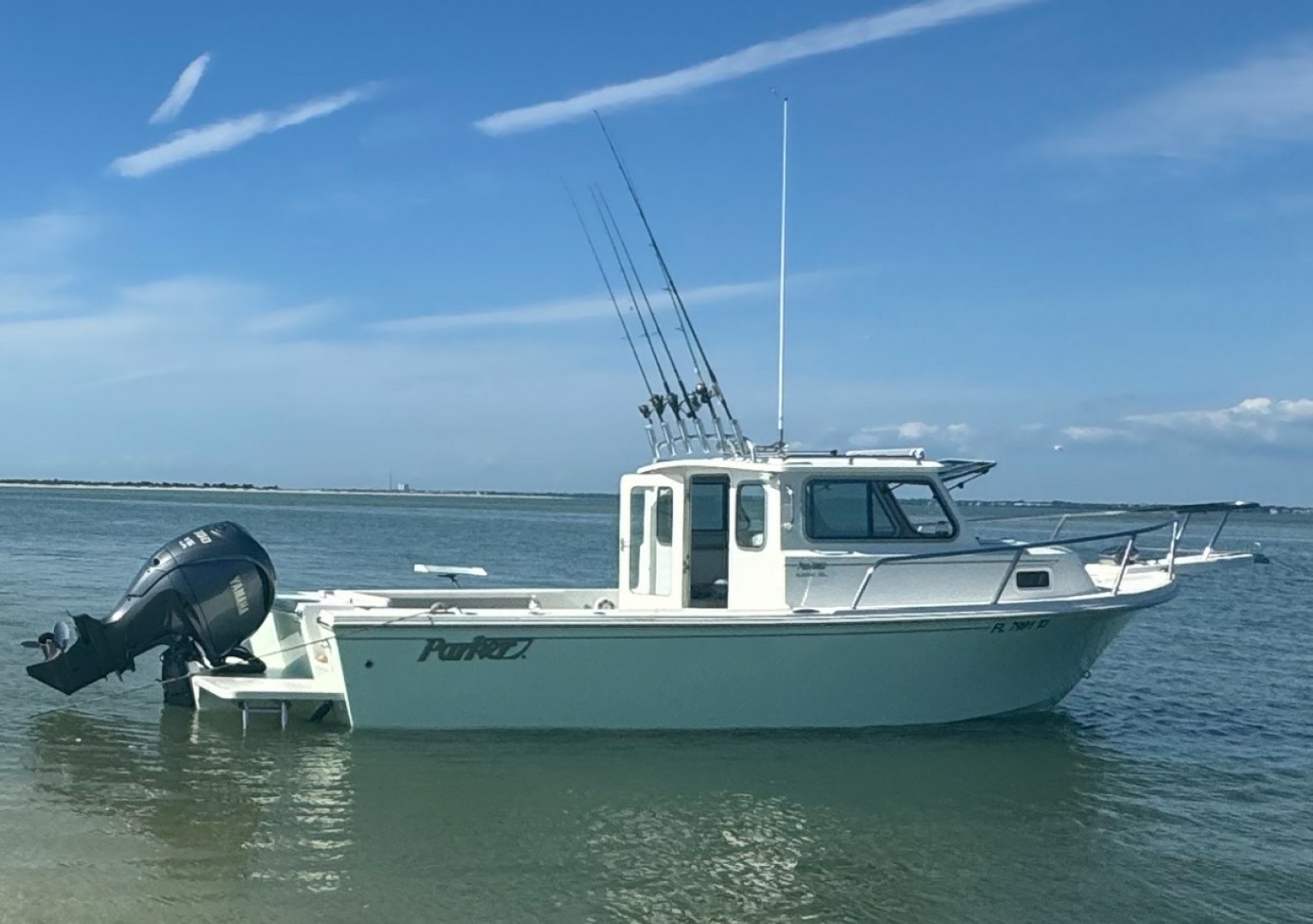 2022 Parker 2320 SC (Sport Cabin)