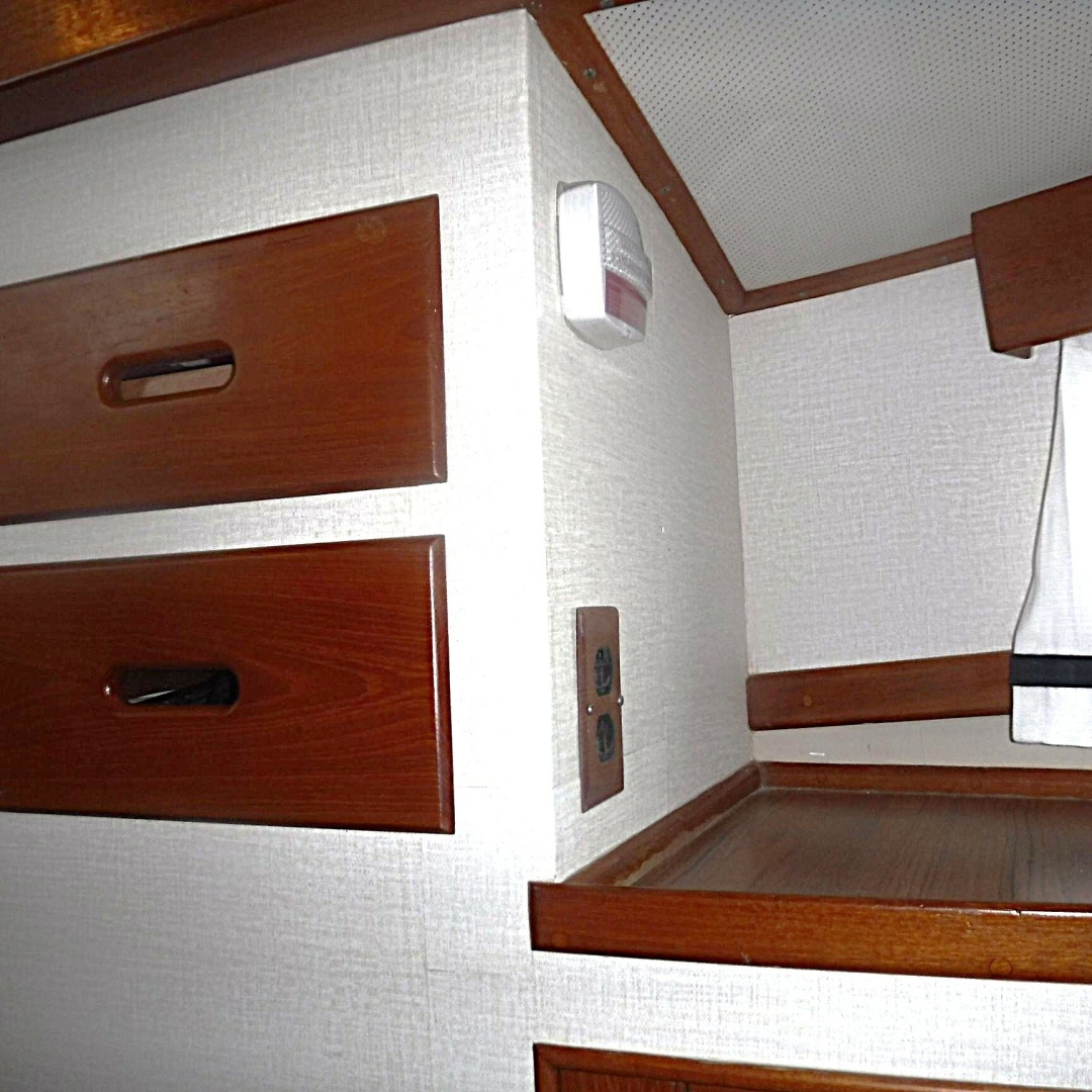 1983 Grand Banks Classic 36