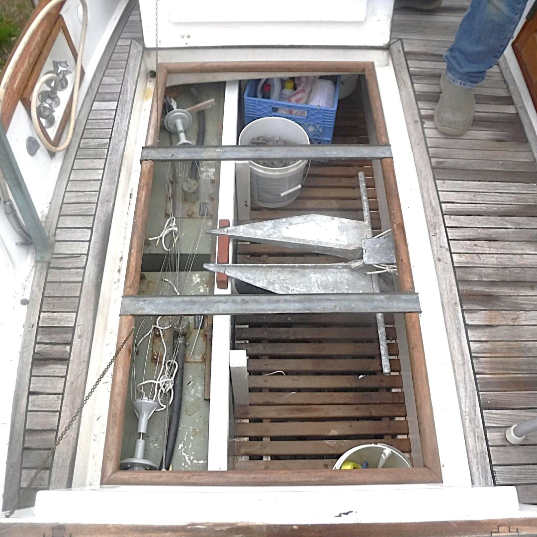 1983 Grand Banks Classic 36