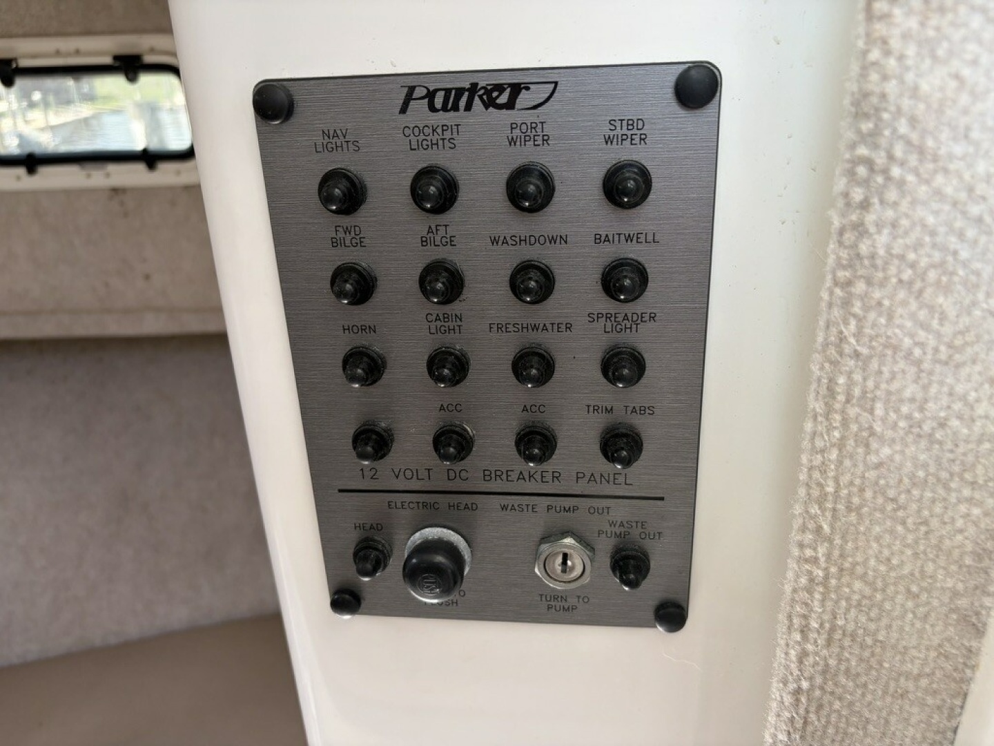 2018 Parker 2520 XL Sports Cabin