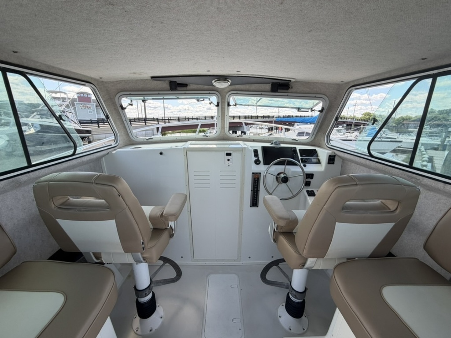 2018 Parker 2520 XL Sports Cabin