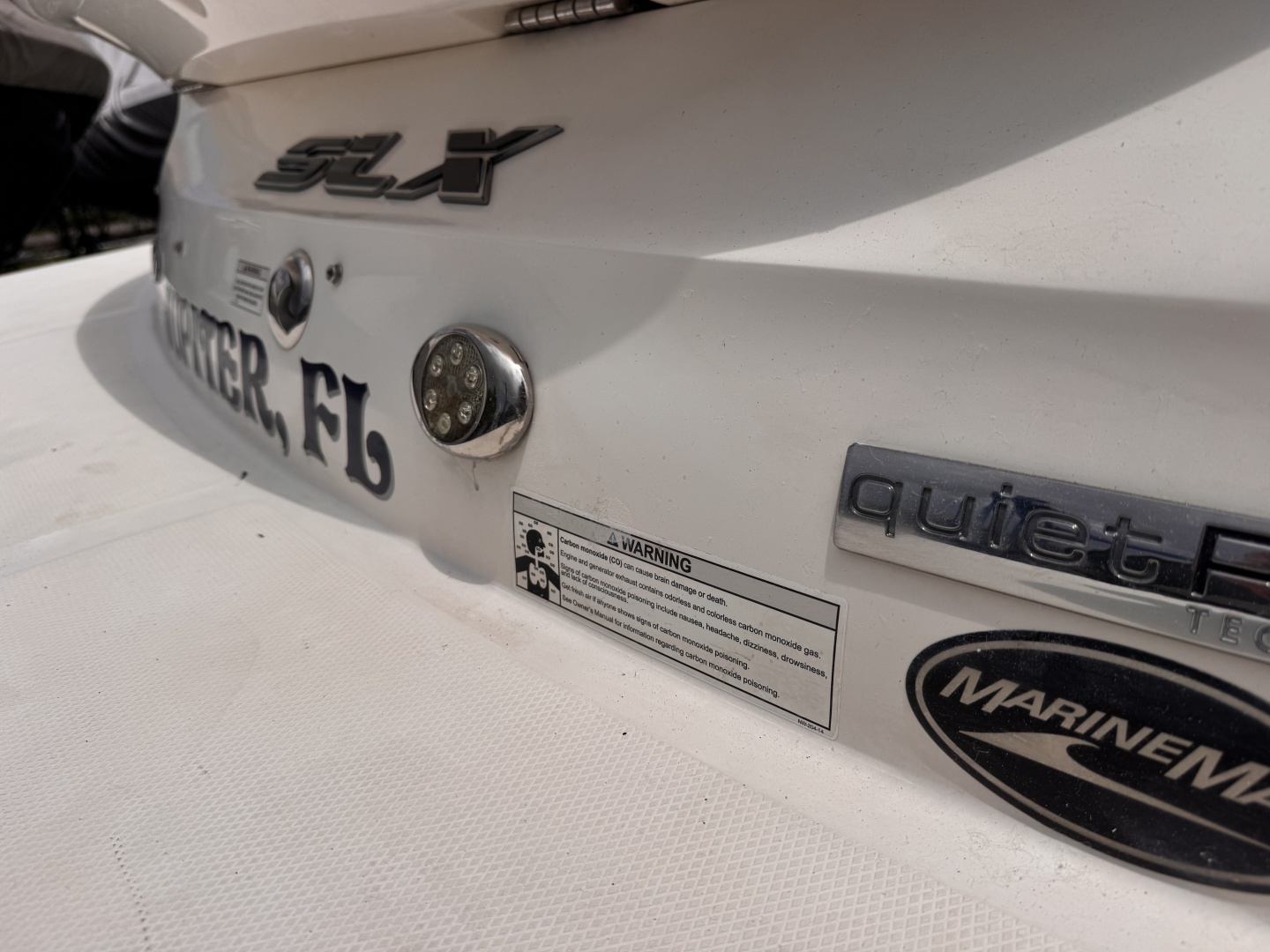 2016 Sea Ray 350 SLX