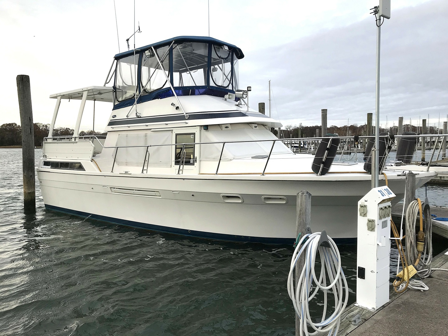 Cochise 38ft Vista Yacht For Sale