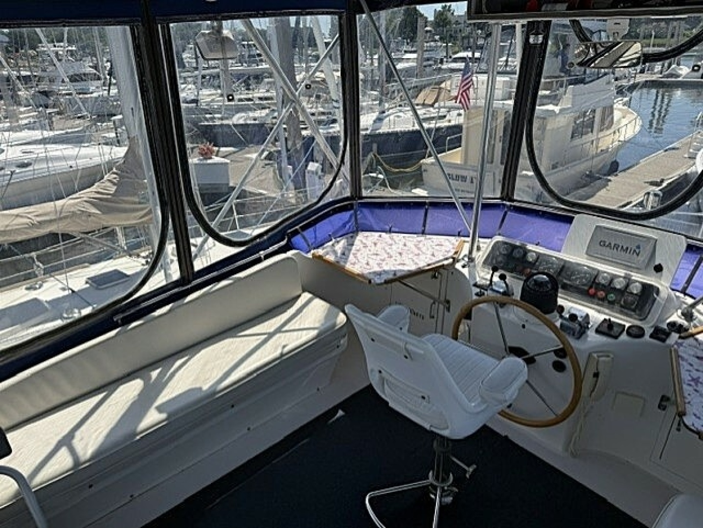 flybridge port side