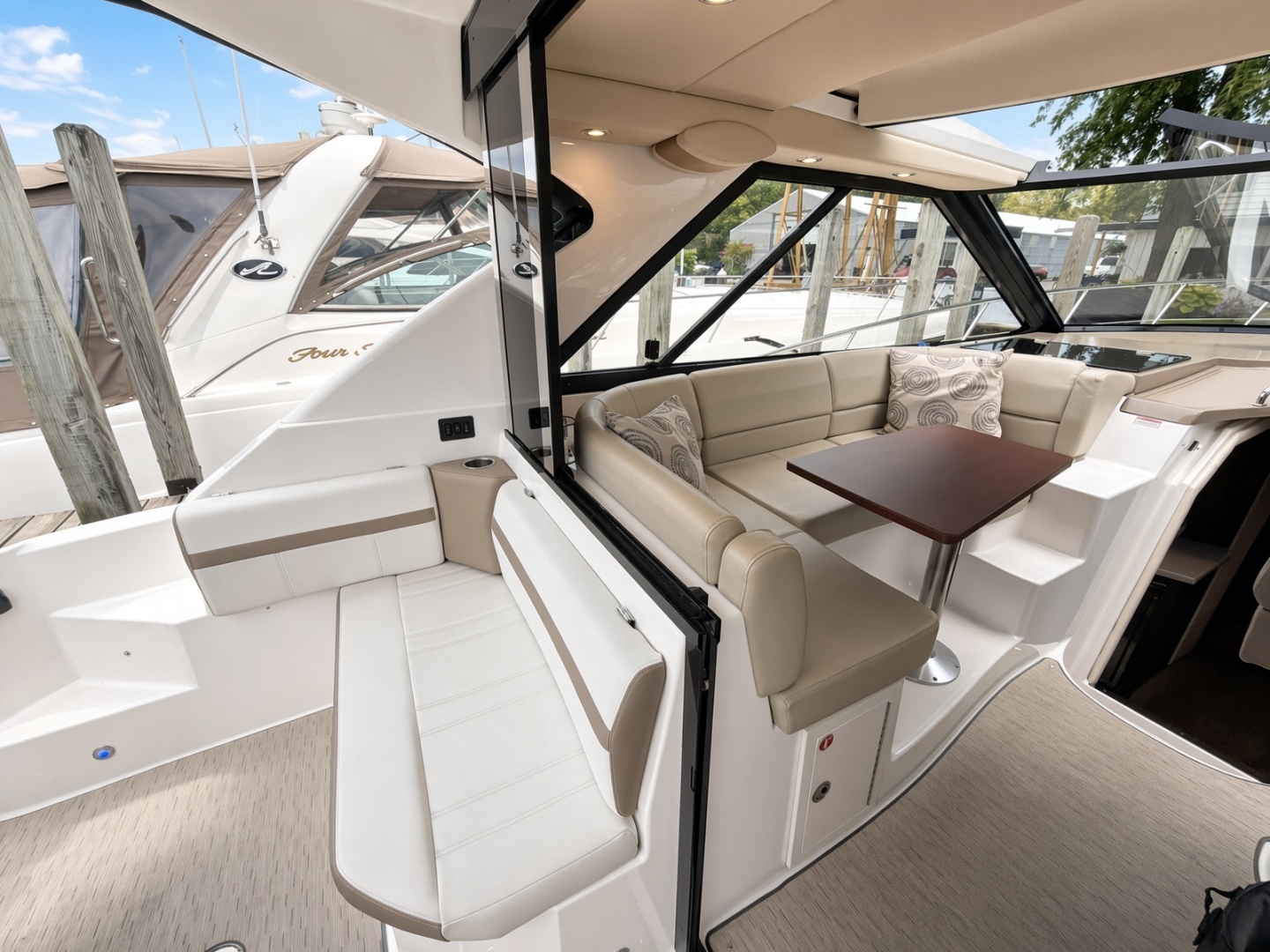 LAZY CHASE 42ft Regal Yacht For Sale
