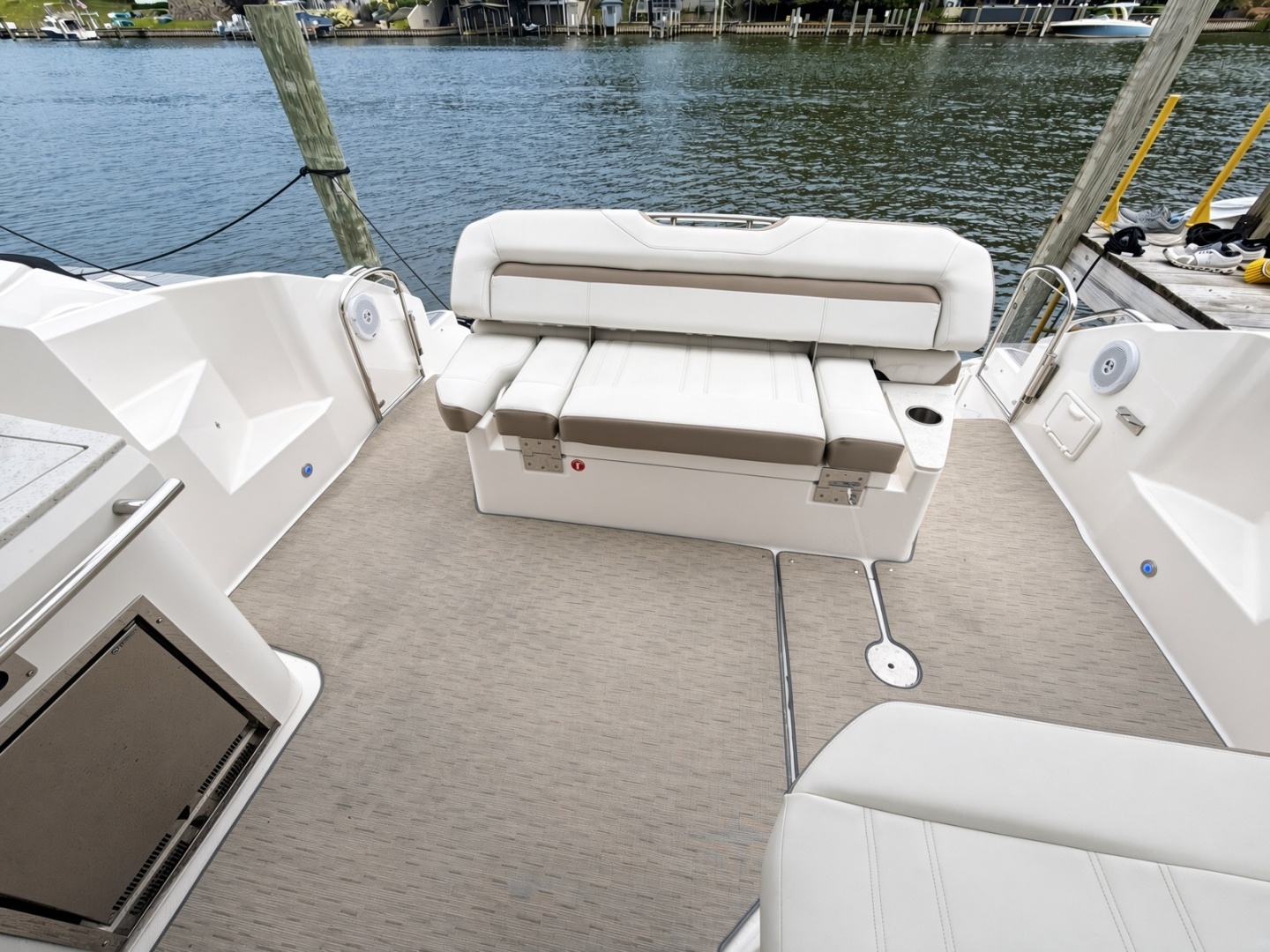 LAZY CHASE 42ft Regal Yacht For Sale