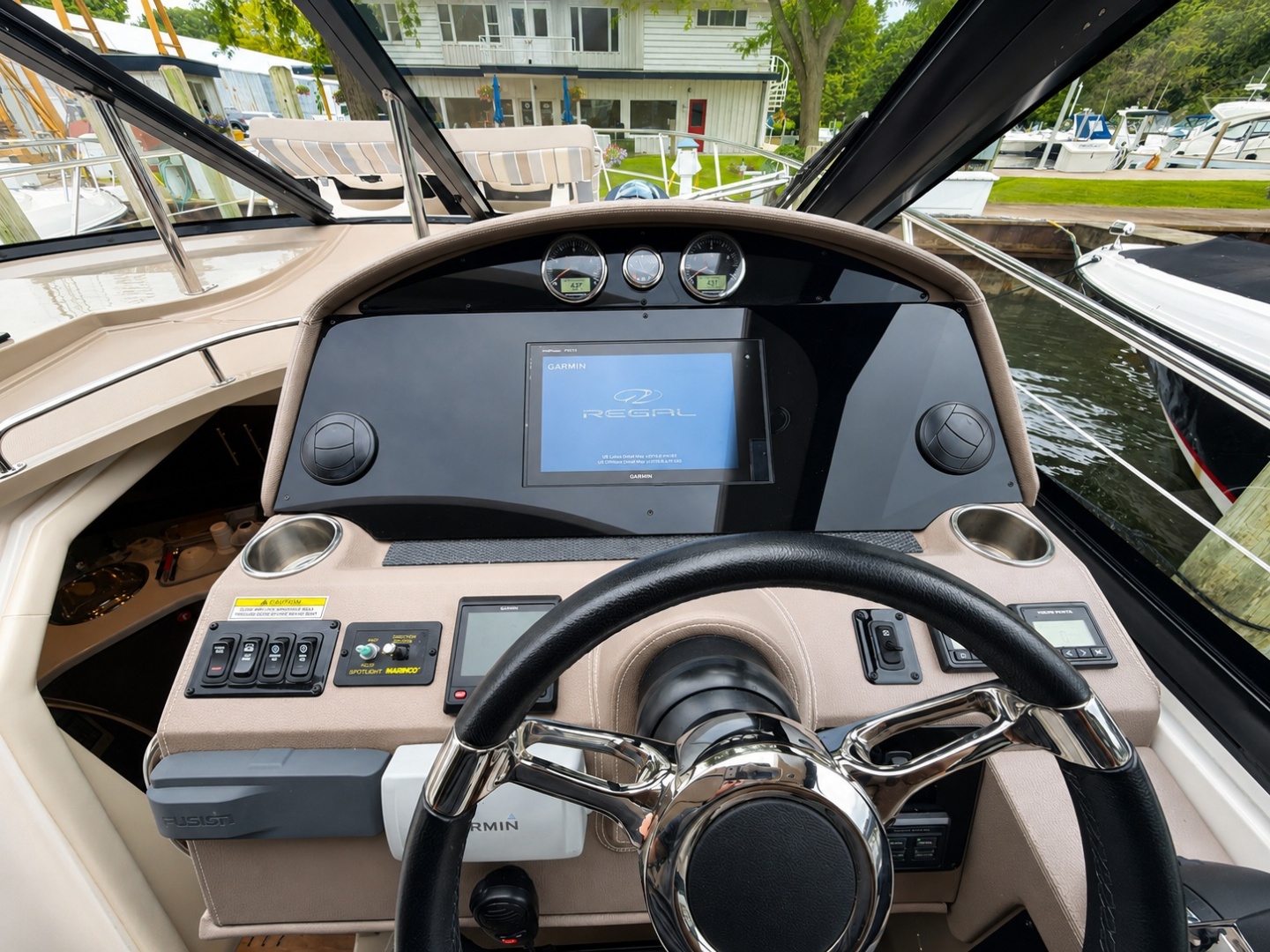 LAZY CHASE 42ft Regal Yacht For Sale
