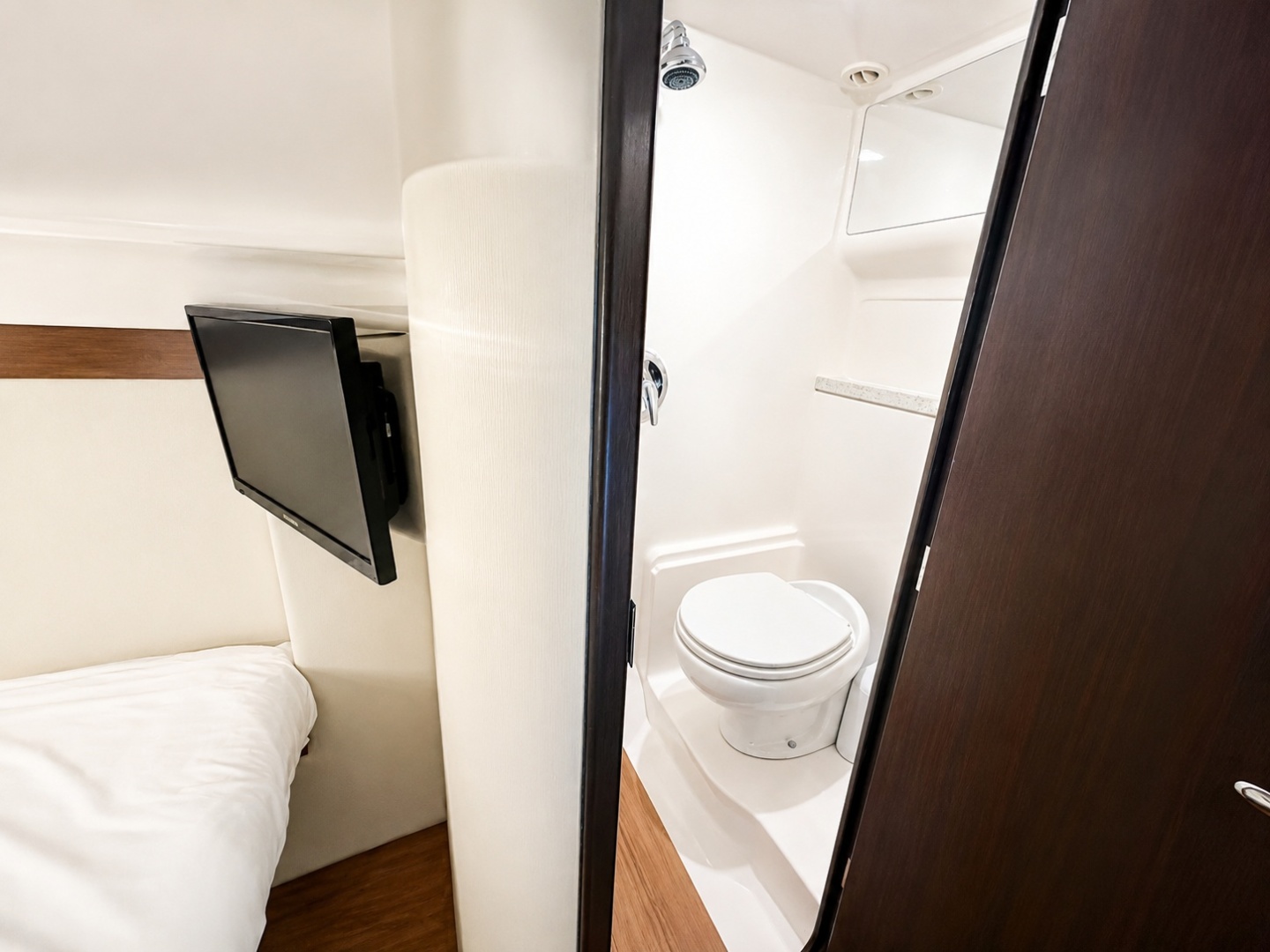 LAZY CHASE 42ft Regal Yacht For Sale