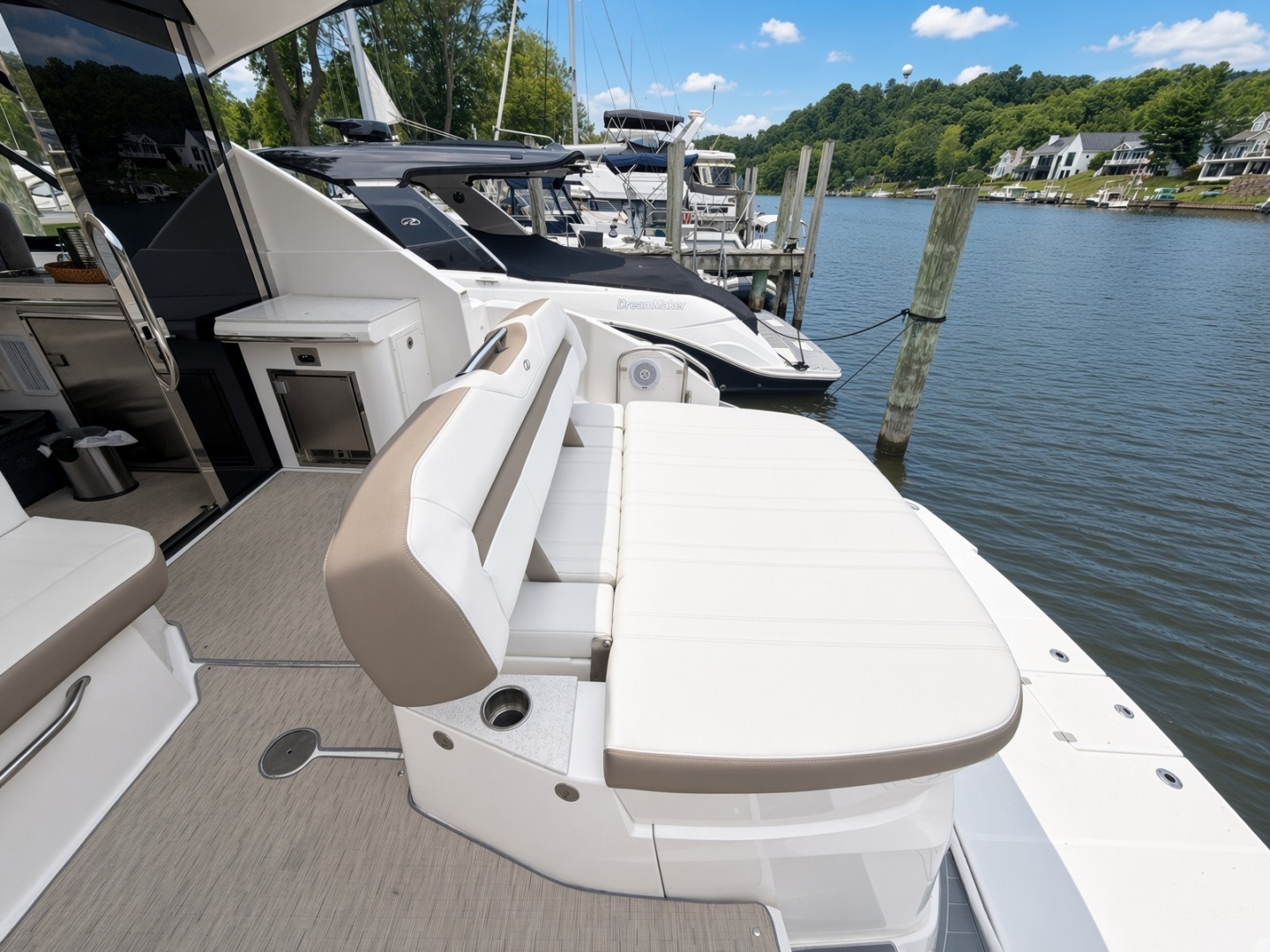LAZY CHASE 42ft Regal Yacht For Sale