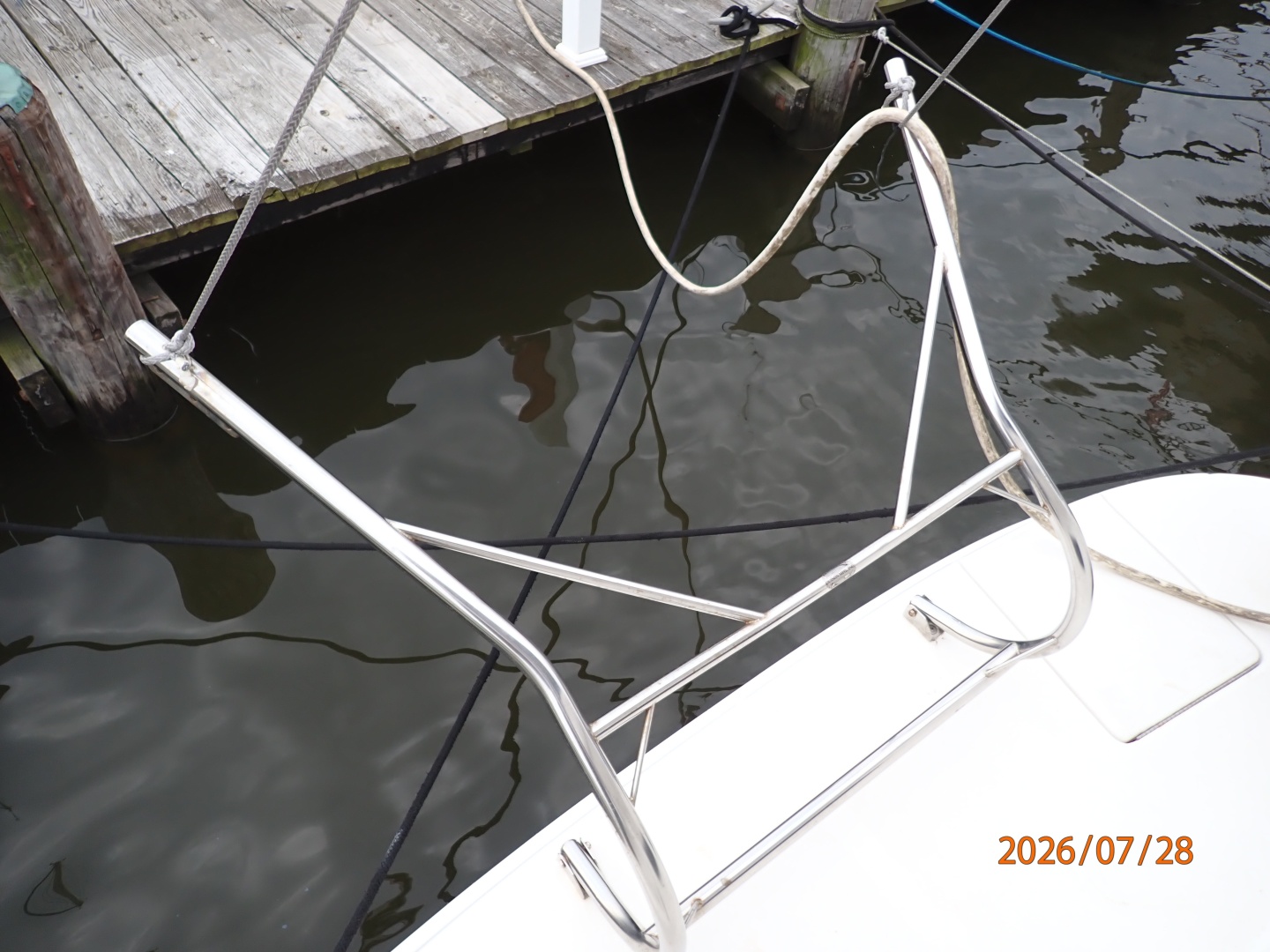 40' Sea Ray tender davits