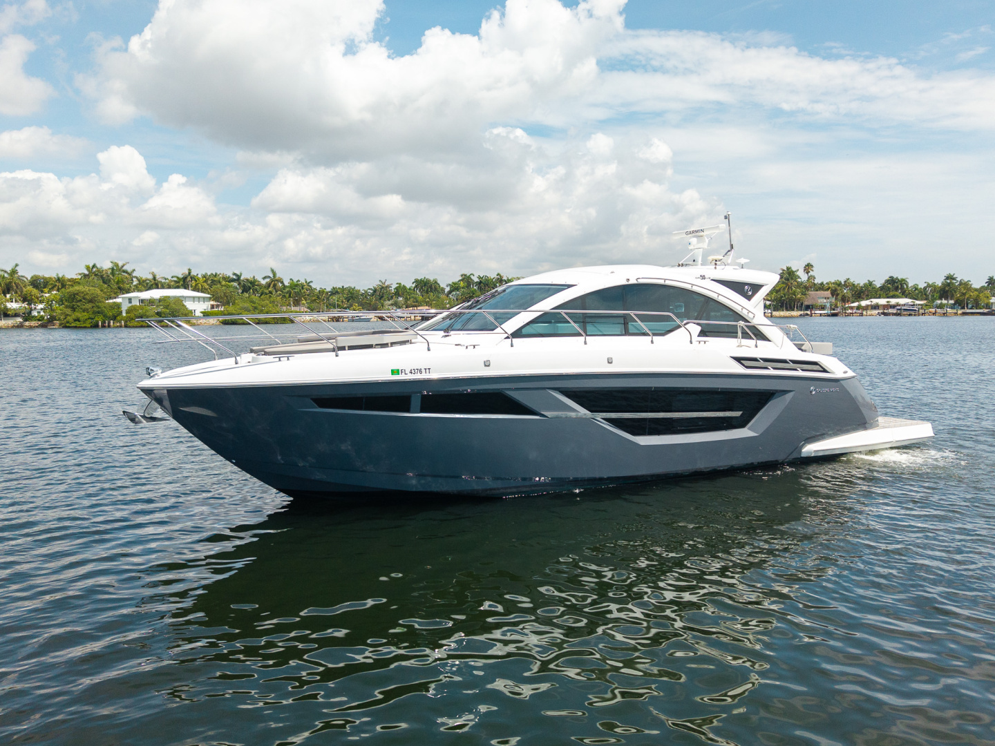 2023 Cruisers Yachts 50 C