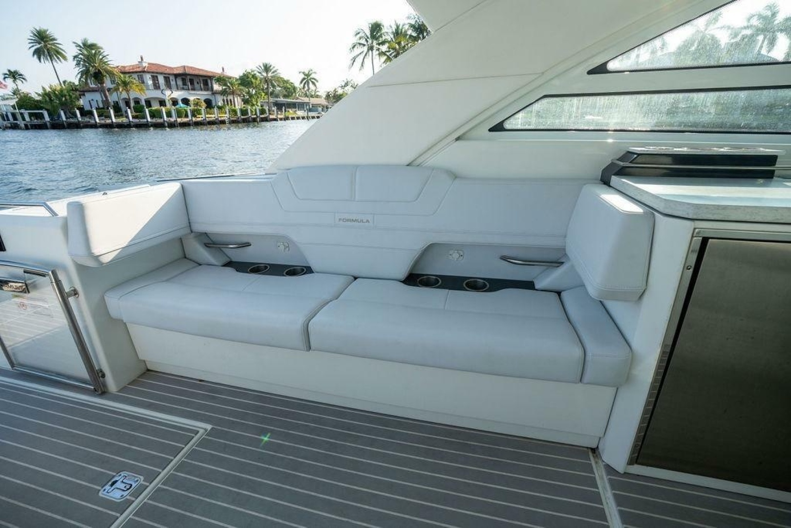 Formula 430 Super Sport Crossover Yacht For Sale