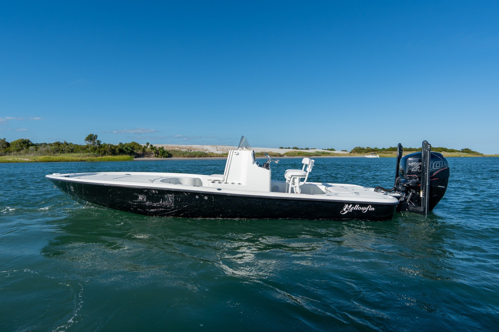 2013 Yellowfin 24 Bay