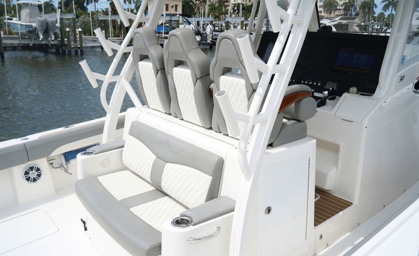 2024 Regulator 37