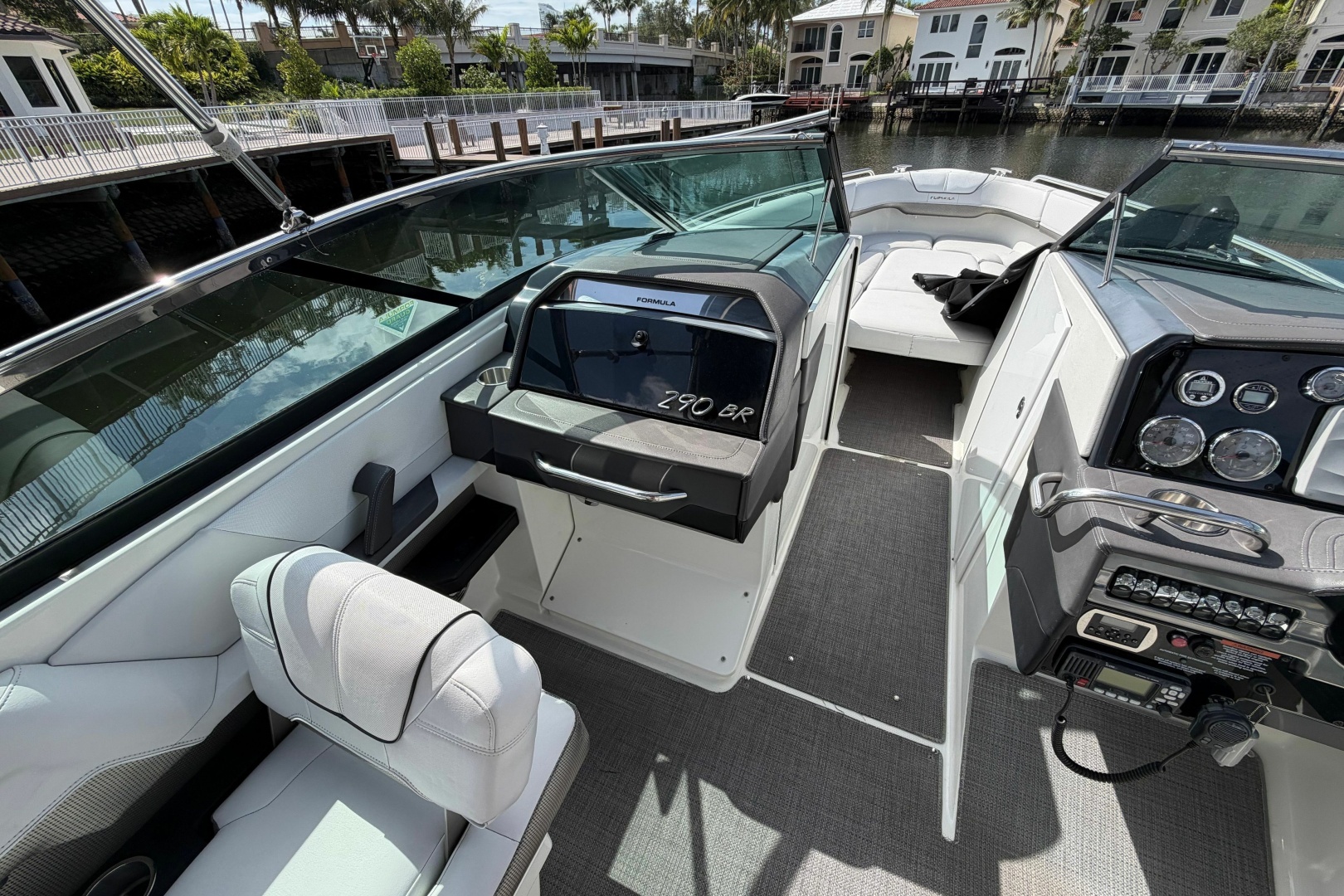 2017 Formula 290 Bowrider