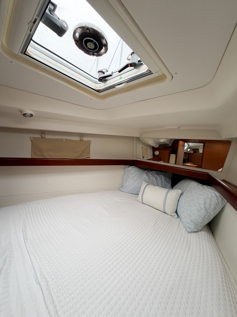 2009 Beneteau Oceanis 40