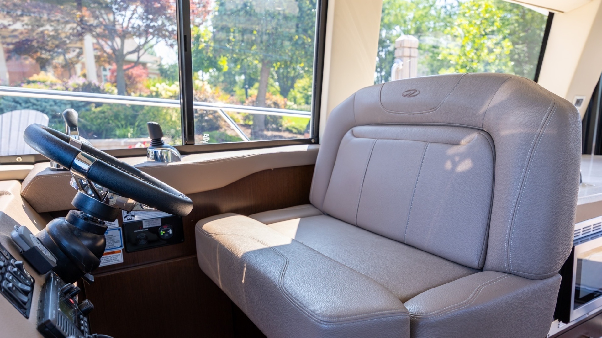 Regal 42 Grand Coupe Yacht For Sale
