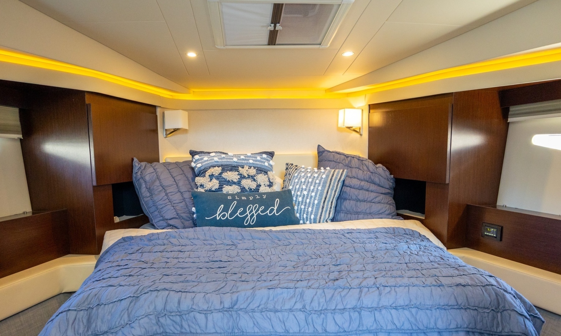 Regal 42 Grand Coupe Yacht For Sale