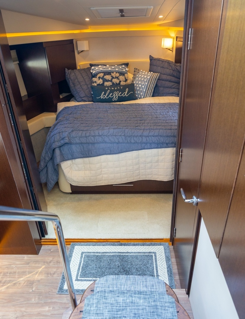 Regal 42 Grand Coupe Yacht For Sale