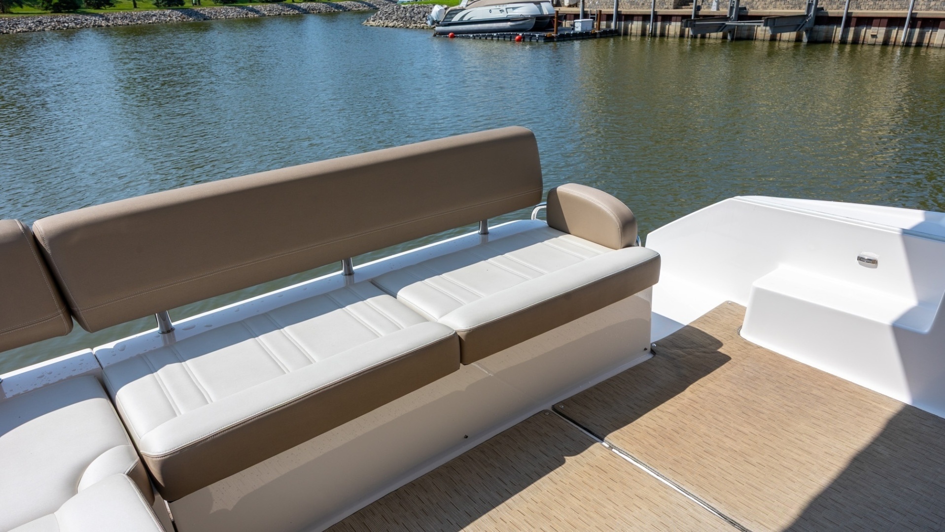 Regal 42 Grand Coupe Yacht For Sale