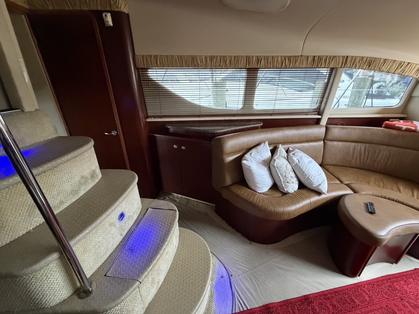 2005 Sea Ray 390 Motor Yacht