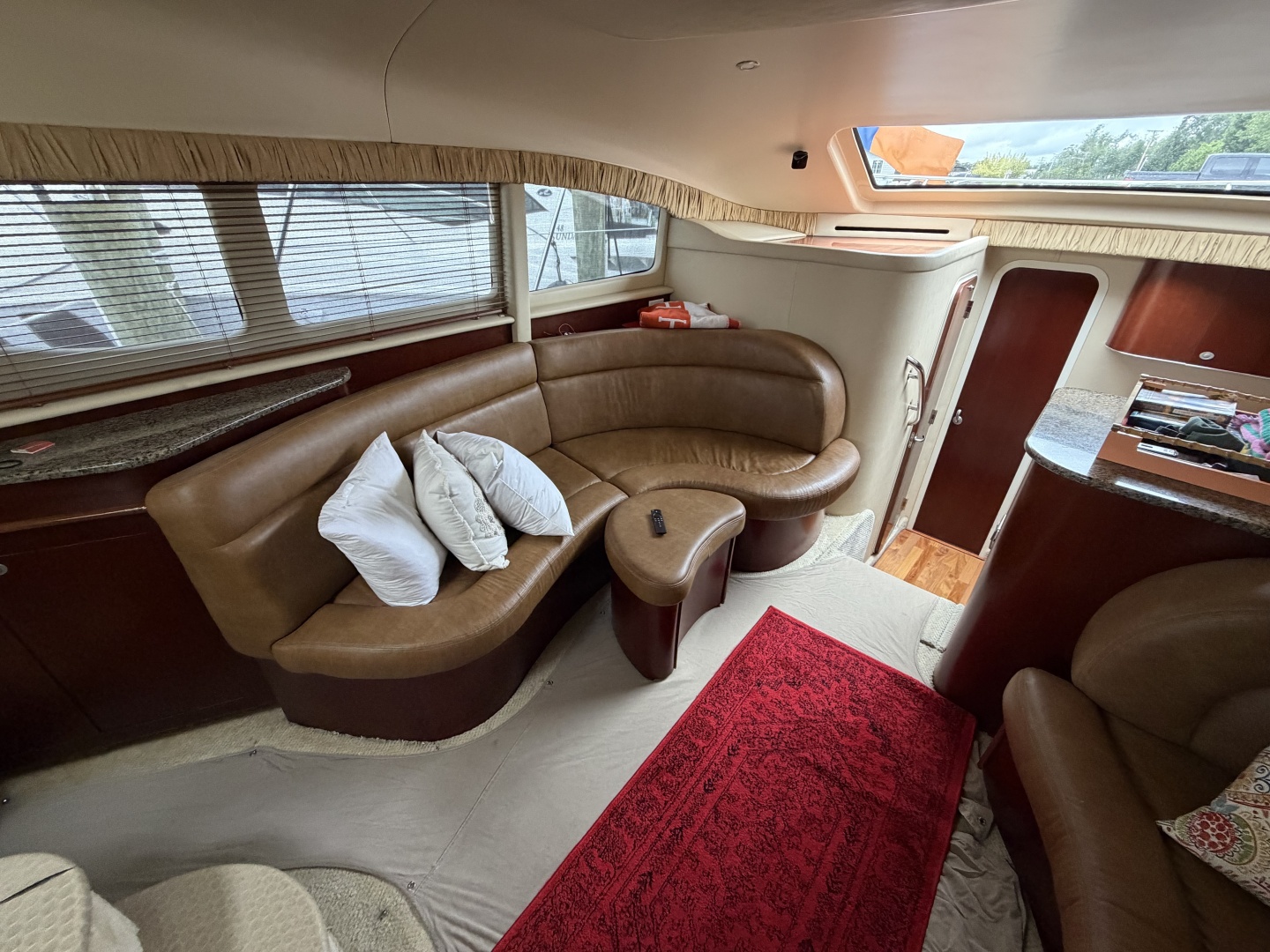 2005 Sea Ray 390 Motor Yacht