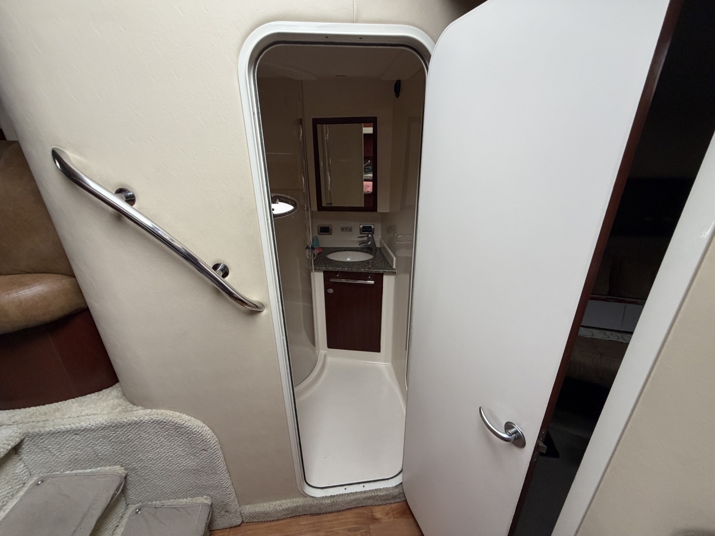 2005 Sea Ray 390 Motor Yacht