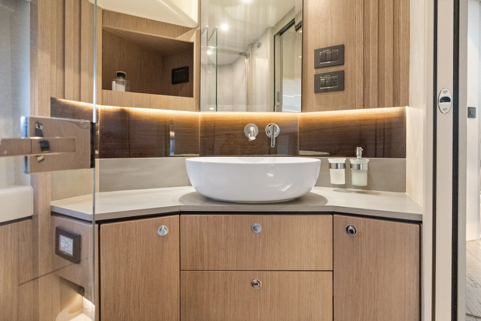 Absolute Navetta 52 Yacht For Sale