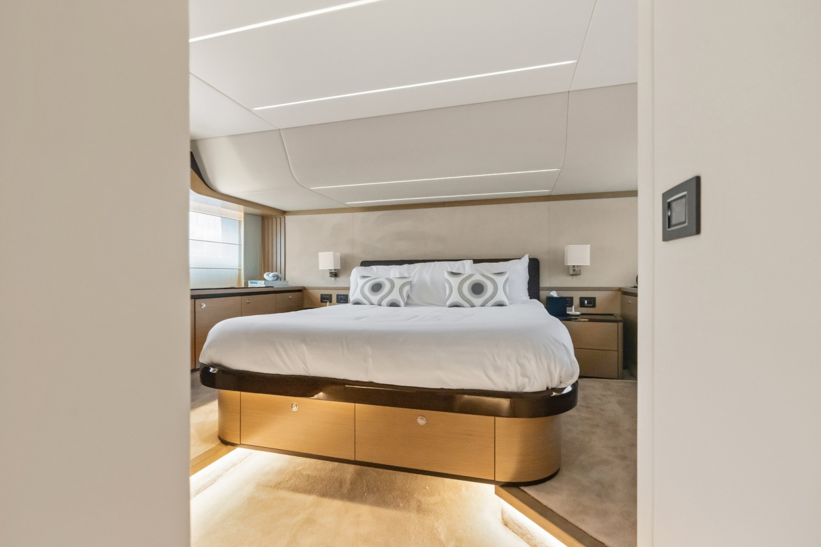 2022 Absolute Navetta 52