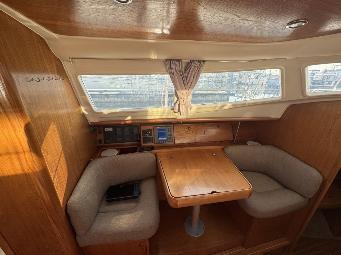 1999 Jeanneau 