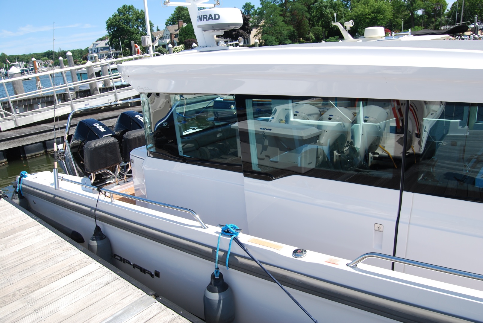 2022 Axopar 37 XC Cross Cabin