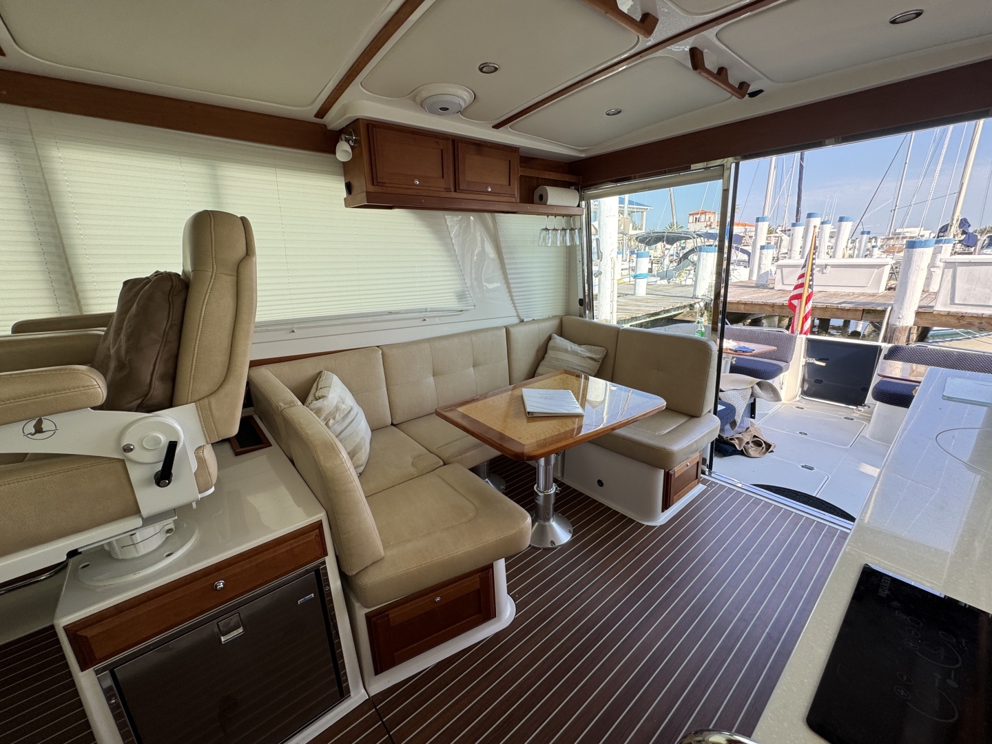 Sea Fantasy 41ft Back Cove Yacht For Sale Sea Fantasy 41ft Back Cove Yacht For Sale