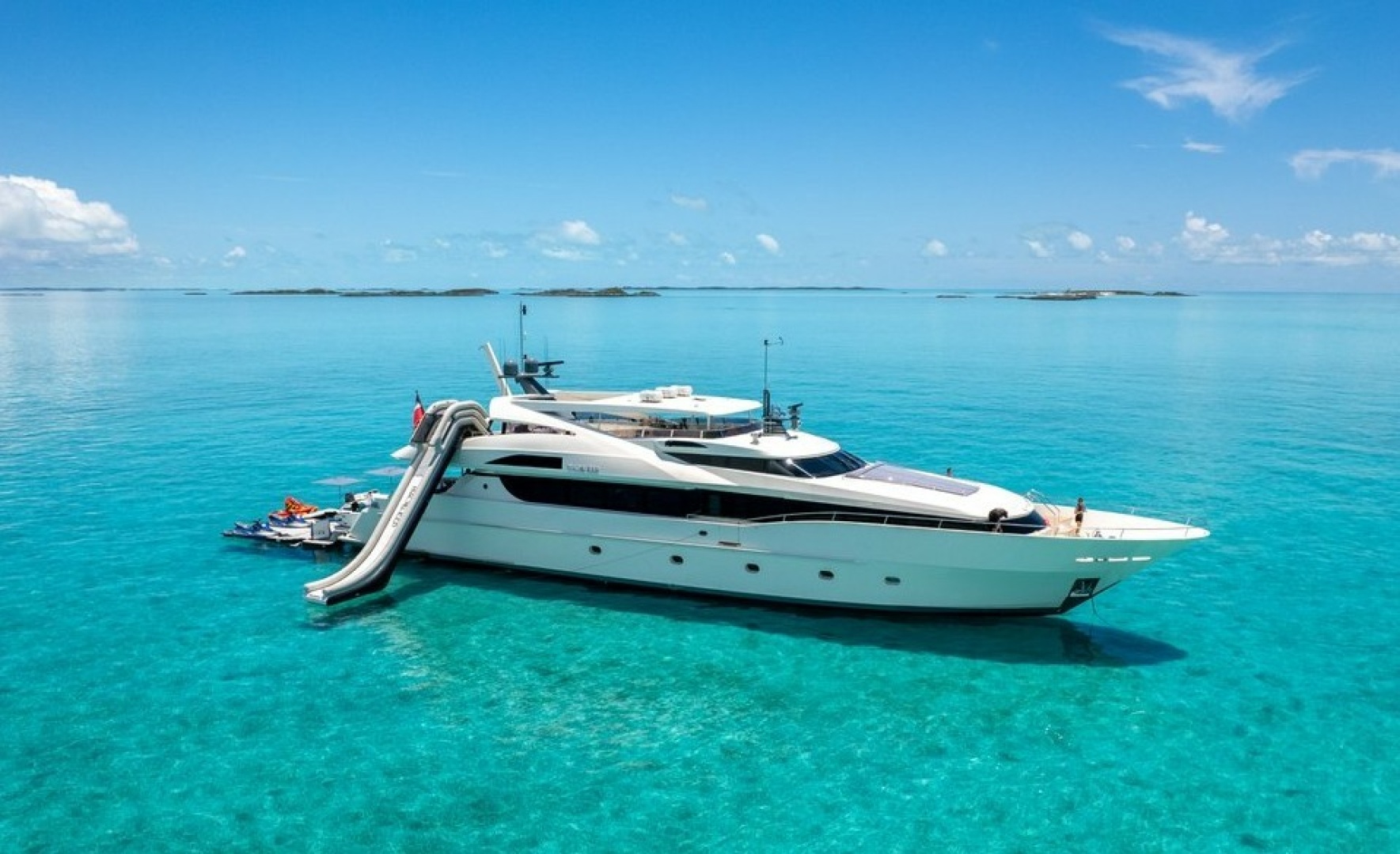 2009 Palmer Johnson Raised Pilothouse Flybridge