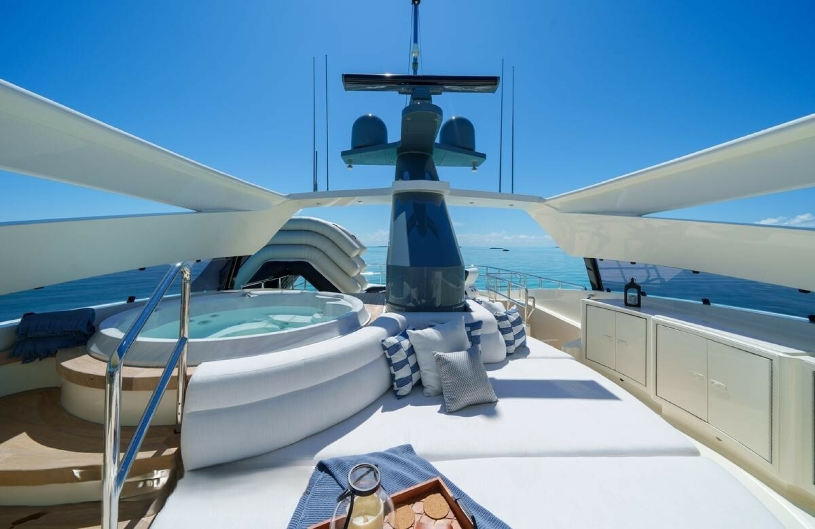 2009 Palmer Johnson Raised Pilothouse Flybridge