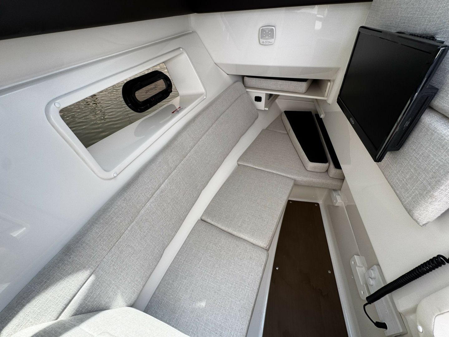 Sea Ray 350 SLX Yacht For Sale