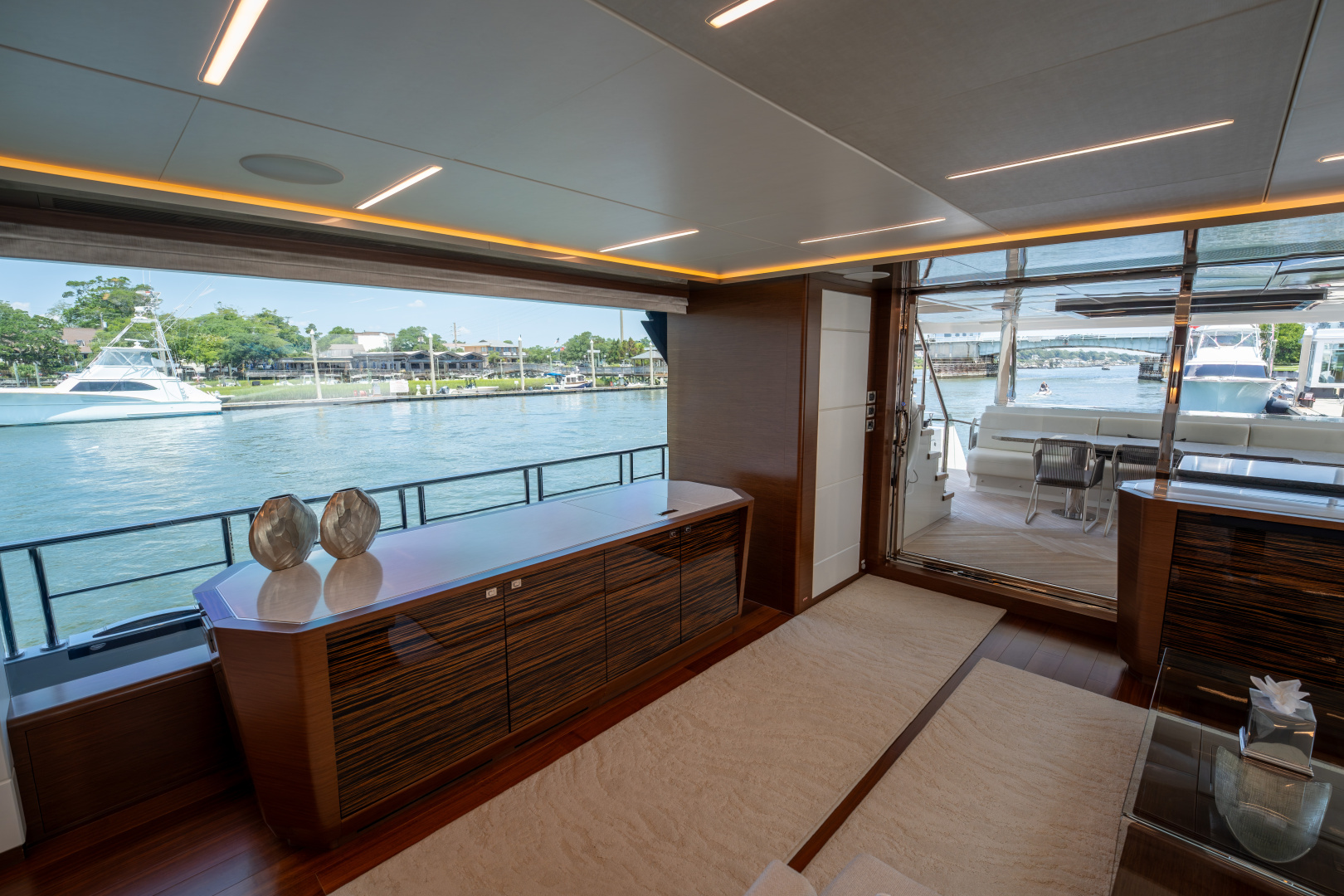 90ft Ocean Alexander Yacht For Sale
