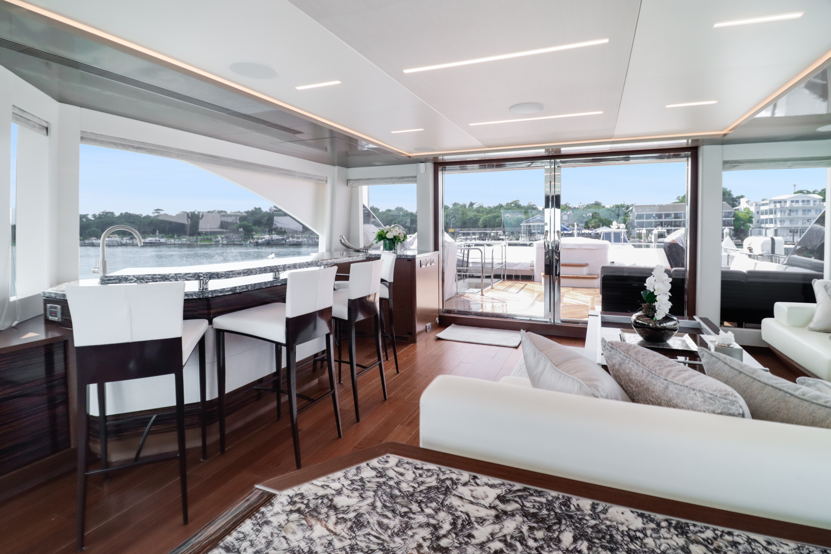 90ft Ocean Alexander Yacht For Sale