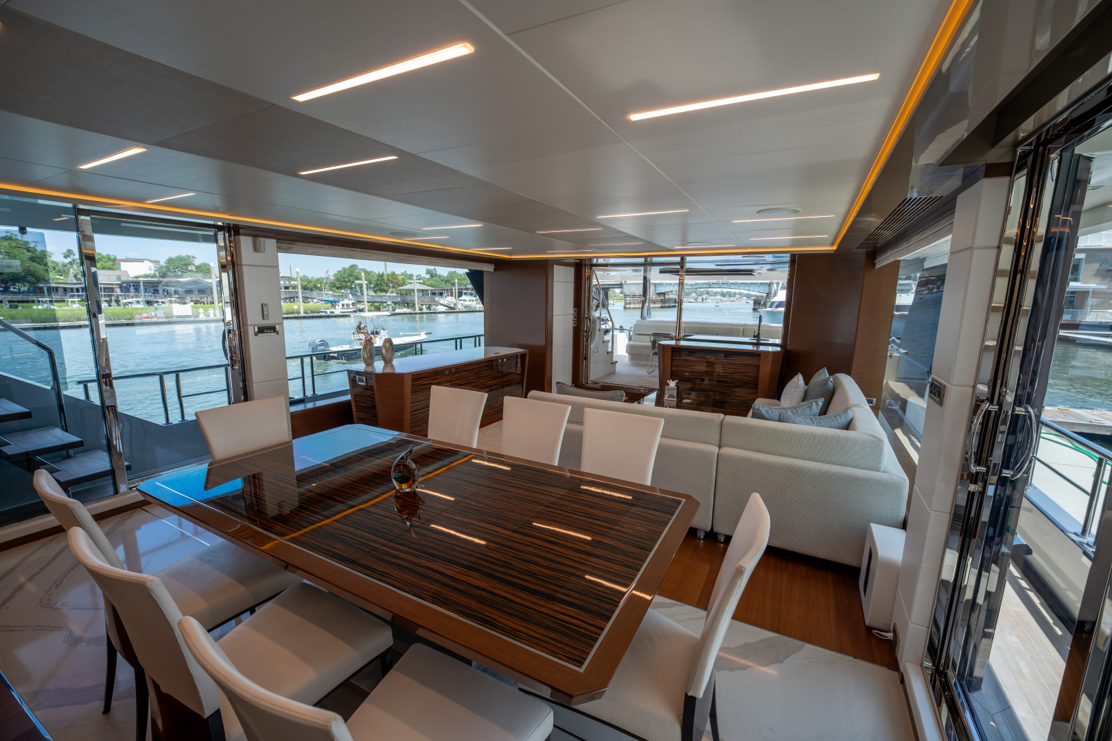 90ft Ocean Alexander Yacht For Sale