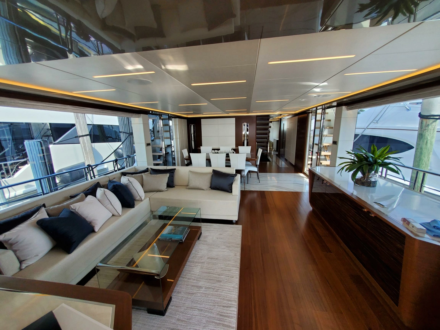 2021 Ocean Alexander 28R - photo 1 of 40