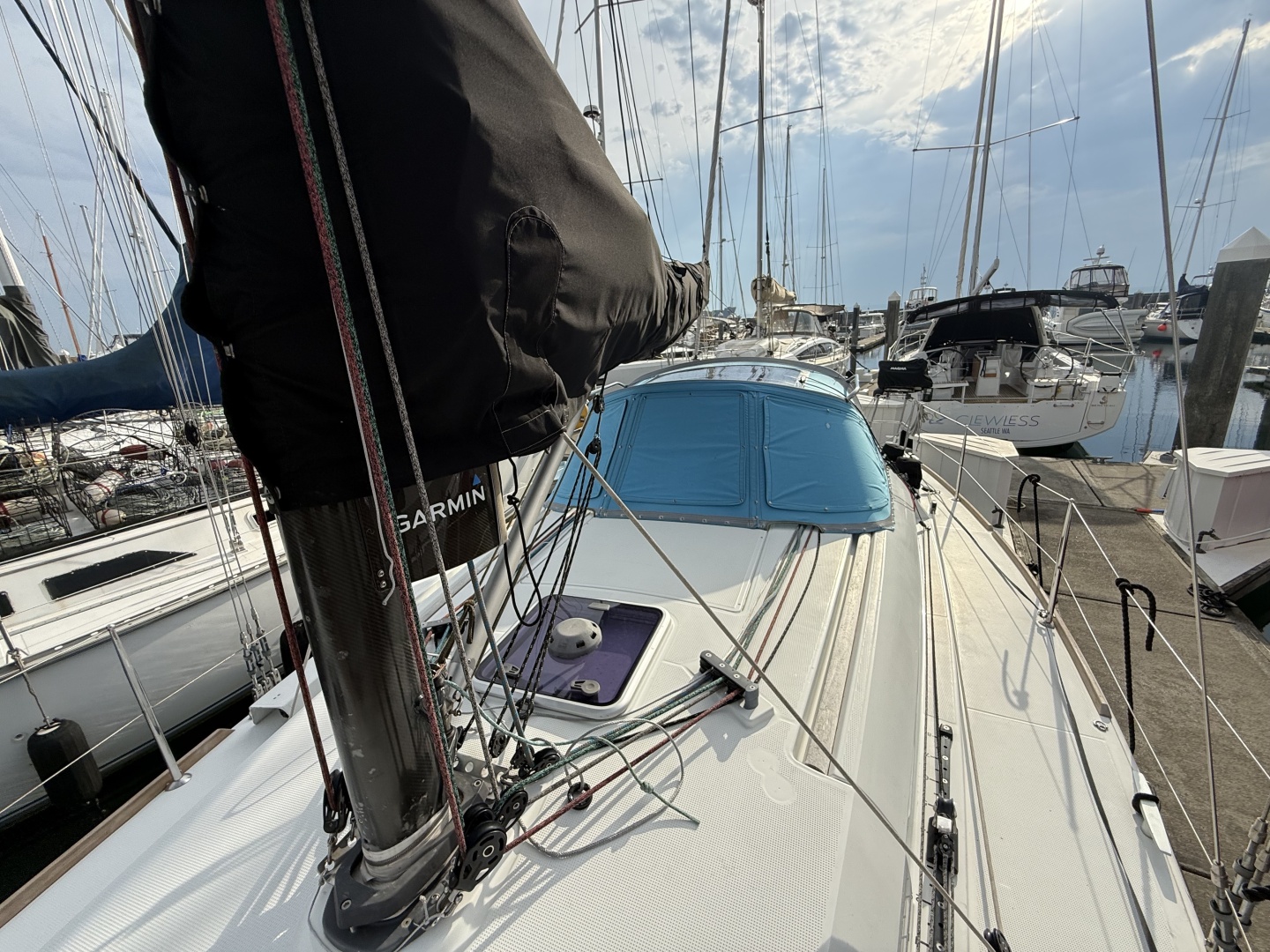 La Mer 35ft Beneteau Yacht For Sale