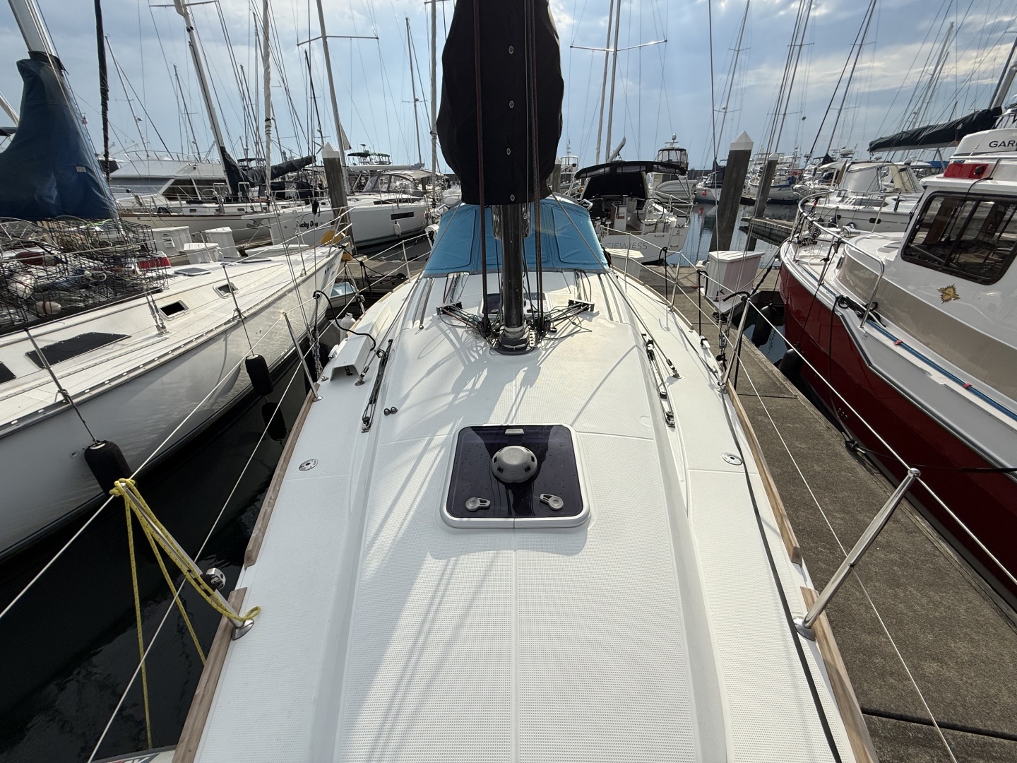 La Mer 35ft Beneteau Yacht For Sale