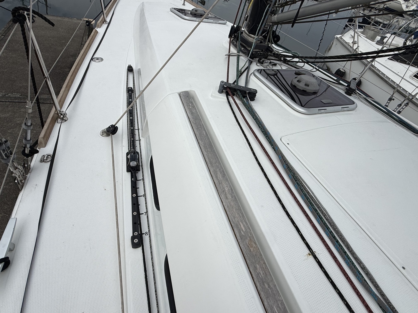 La Mer 35ft Beneteau Yacht For Sale