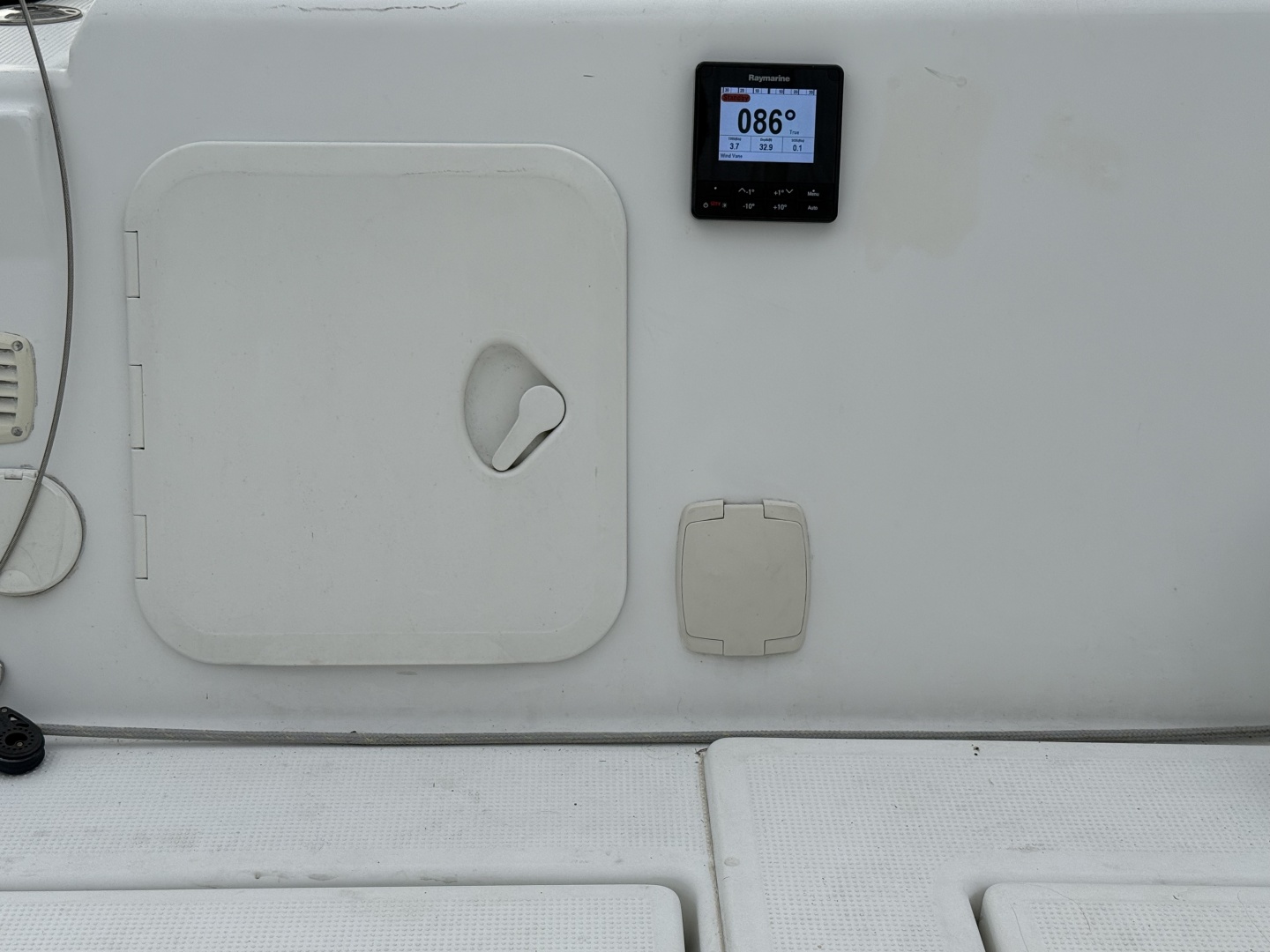 La Mer 35ft Beneteau Yacht For Sale