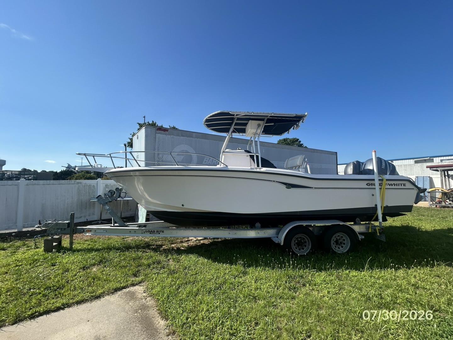 2004 Grady-White 257 Advance