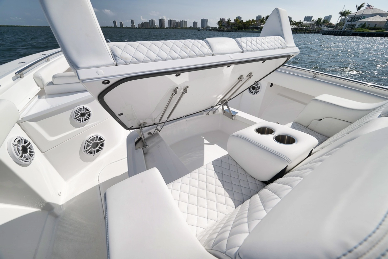 HCB 53 Suenos Yacht For Sale