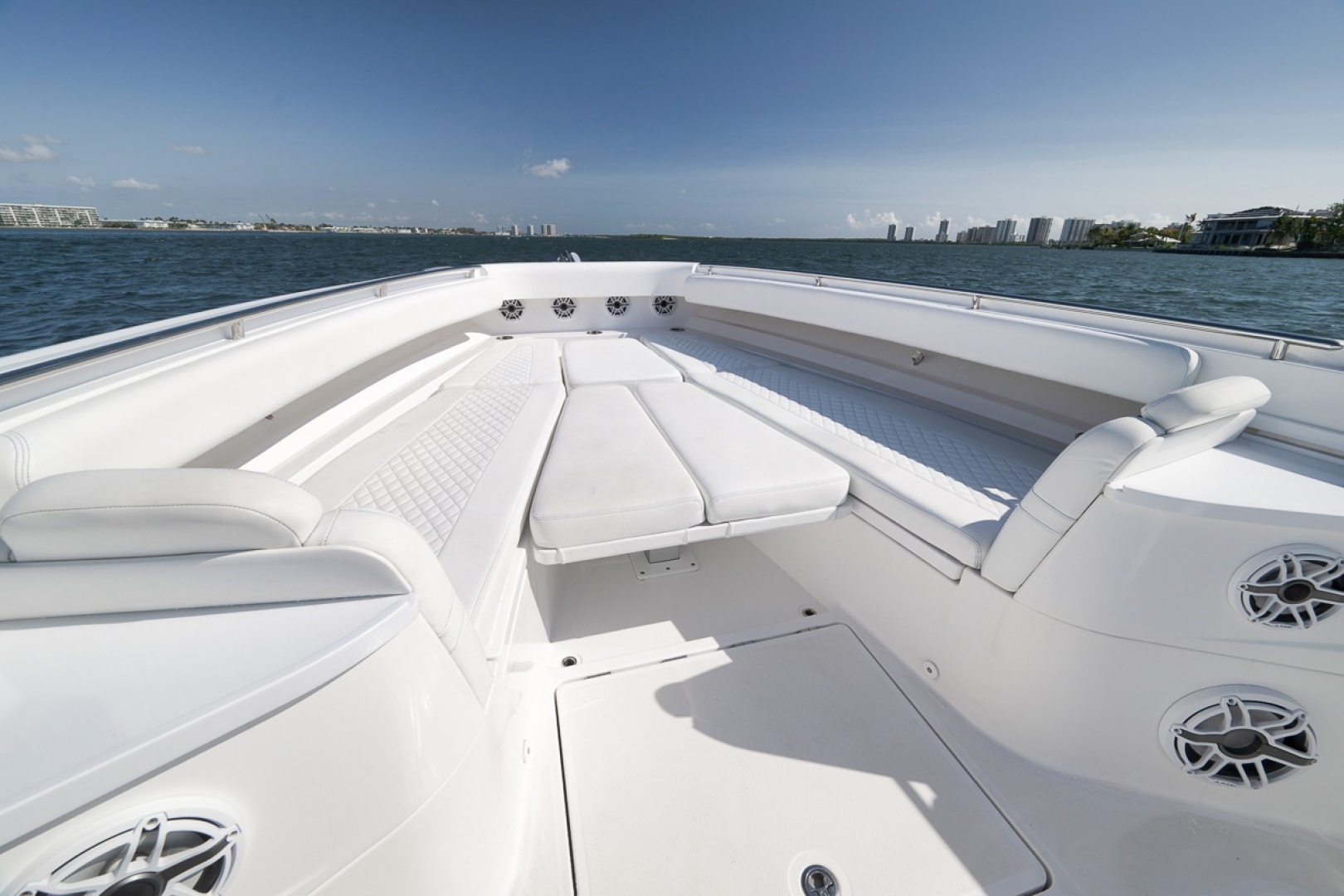 2023 HCB 53 Suenos