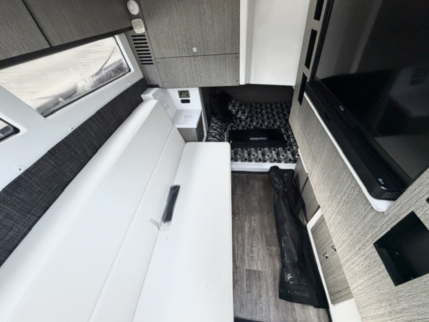 2021 Monterey 385SE Super Express