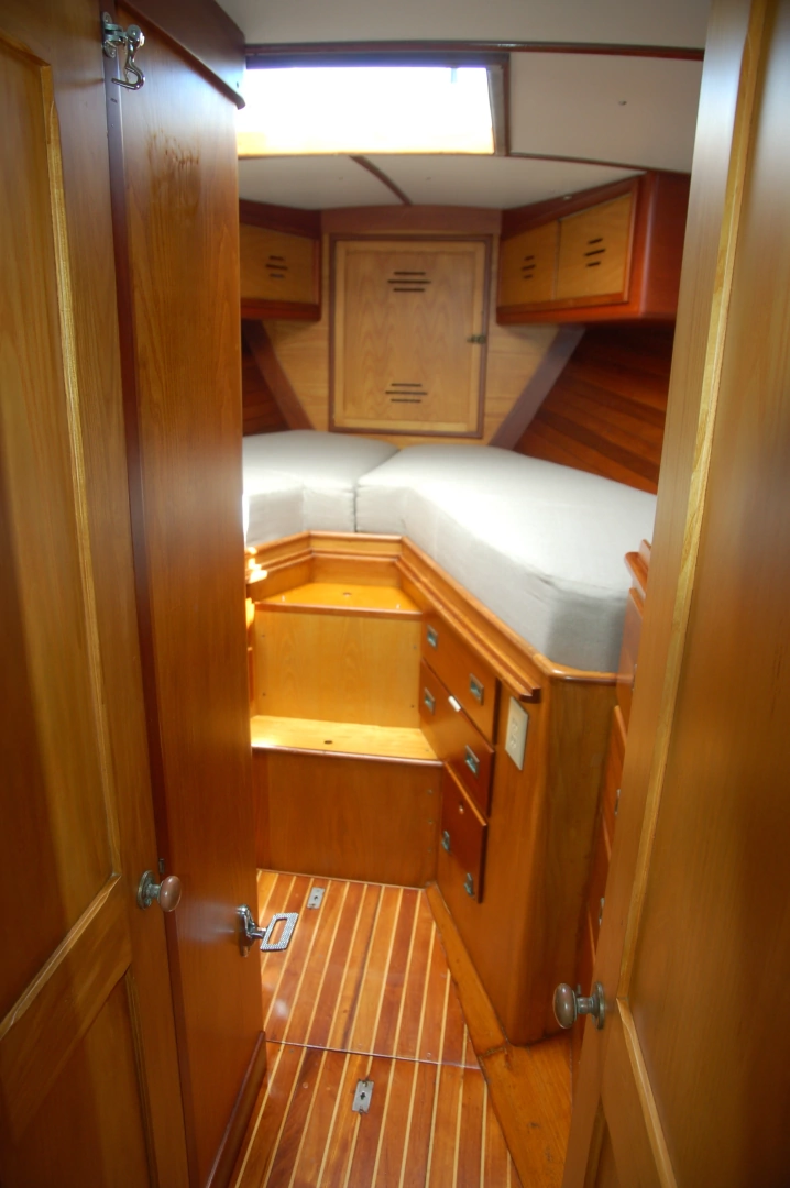 Hinckley 50 Sou'wester Yacht For Sale