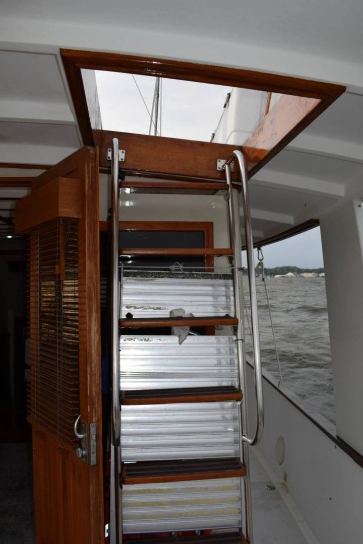 Kadey-Krogen 42 Yacht For Sale