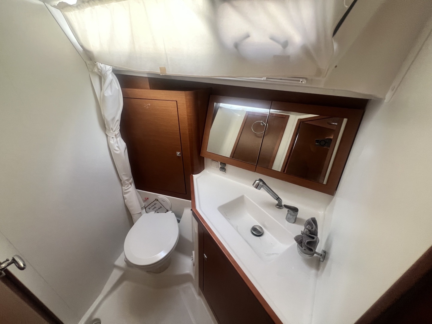 2016 Beneteau Oceanis 45